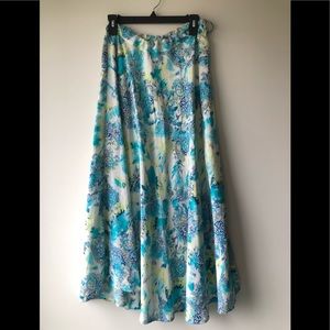 💙💚 Gorgeous Abstract Paisley Print Silk Skirt. 36” length and 16” Waist.